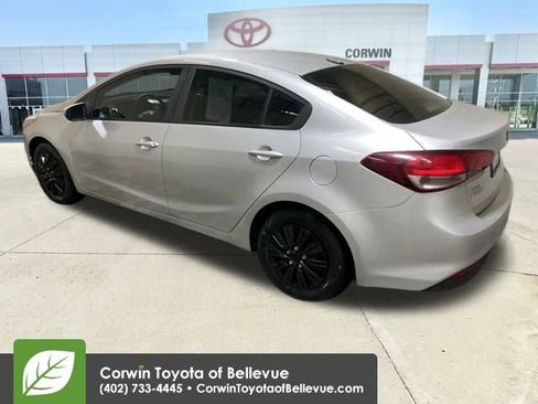 Used 2018 Kia Forte LX image 3