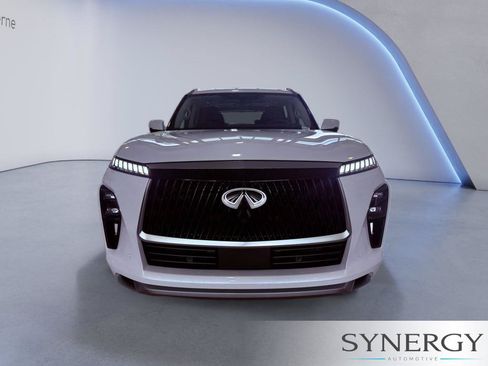 Certified 2026 INFINITI QX80 Luxe w/ Cargo Package RWD image 2