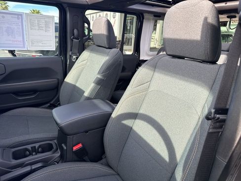 Certified 2025 Jeep Wrangler Unlimited Sahara w/ Safety Group image 16