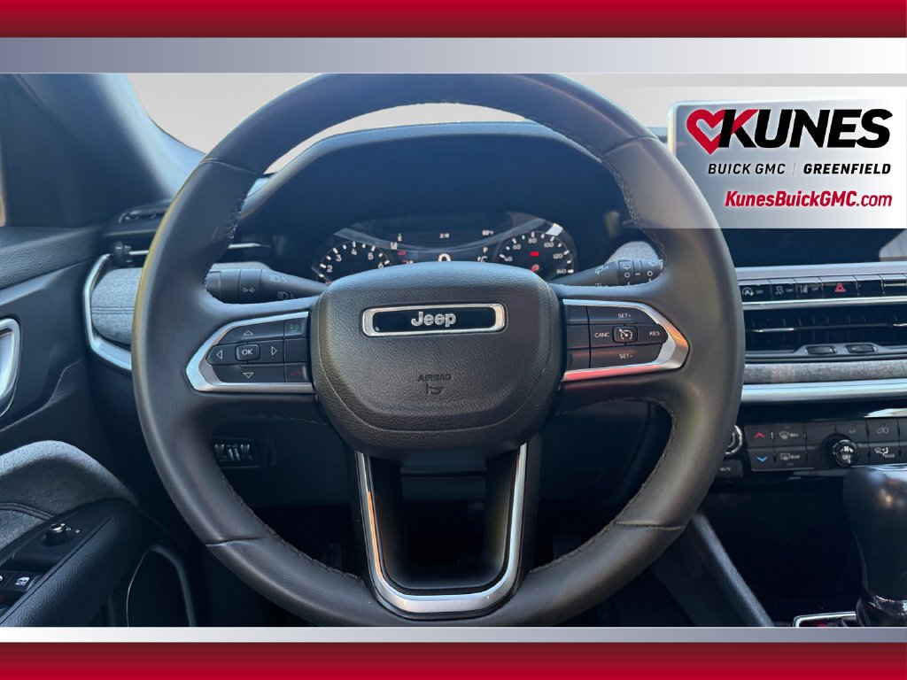 Used 2024 Jeep Compass Latitude AWD/4WD image 15