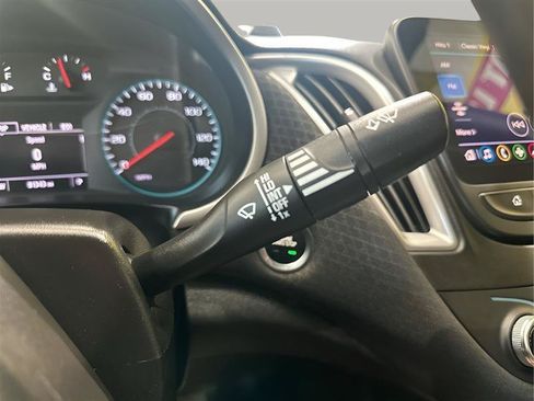 Used 2023 Chevrolet Malibu LT FWD image 17