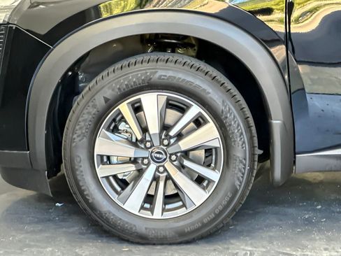 New 2026 Nissan Pathfinder SL AWD/4WD image 25