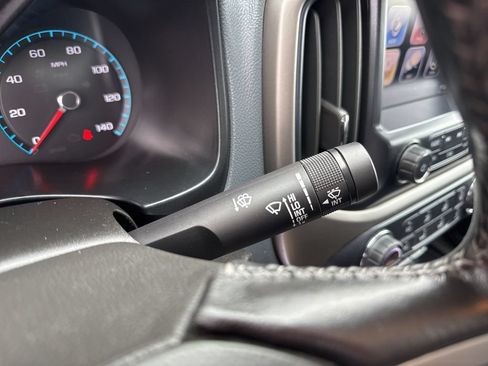 Used 2018 Chevrolet Colorado Z71 AWD/4WD image 21