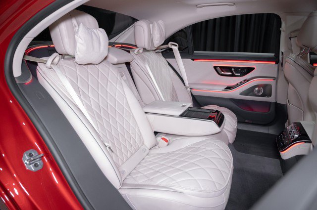 Certified 2026 Mercedes-Benz S 580 4MATIC Sedan image 13