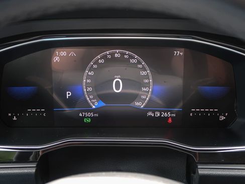 Used 2023 Volkswagen Jetta SE FWD image 25