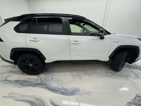 Used 2019 Toyota RAV4 XSE AWD/4WD image 8