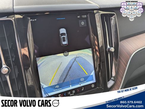 Certified 2022 Volvo XC60 B6 Inscription w/ Advanced Package image 16