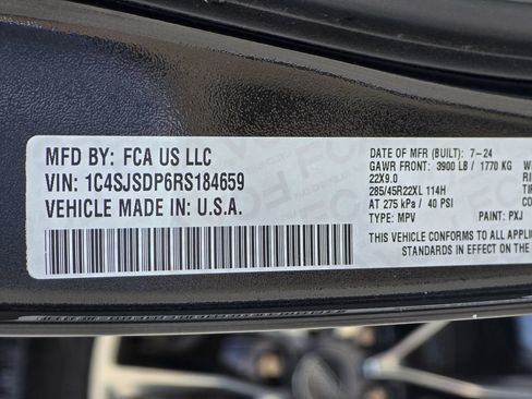 Used 2024 Jeep Wagoneer L Series III w/ Premium Group I AWD/4WD image 23