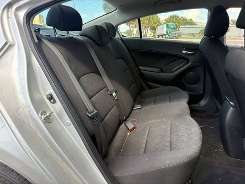 Used 2016 Kia Forte LX FWD image 14
