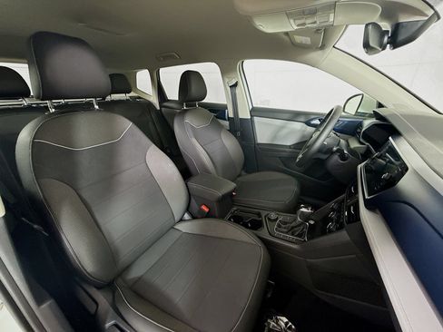 Certified 2024 Volkswagen Taos SE AWD/4WD image 26