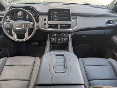 Used 2024 GMC Yukon SLT w/ SLT Luxury Package AWD/4WD image 24