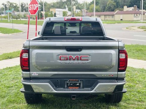 Used 2023 GMC Canyon AT4 w/ AT4 Premium Package AWD/4WD image 9