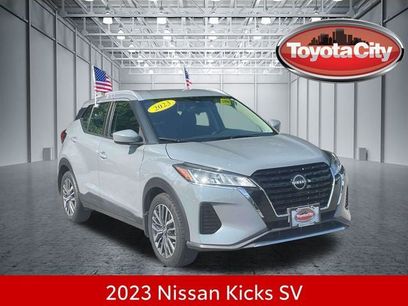 Used 2023 Nissan Kicks SV