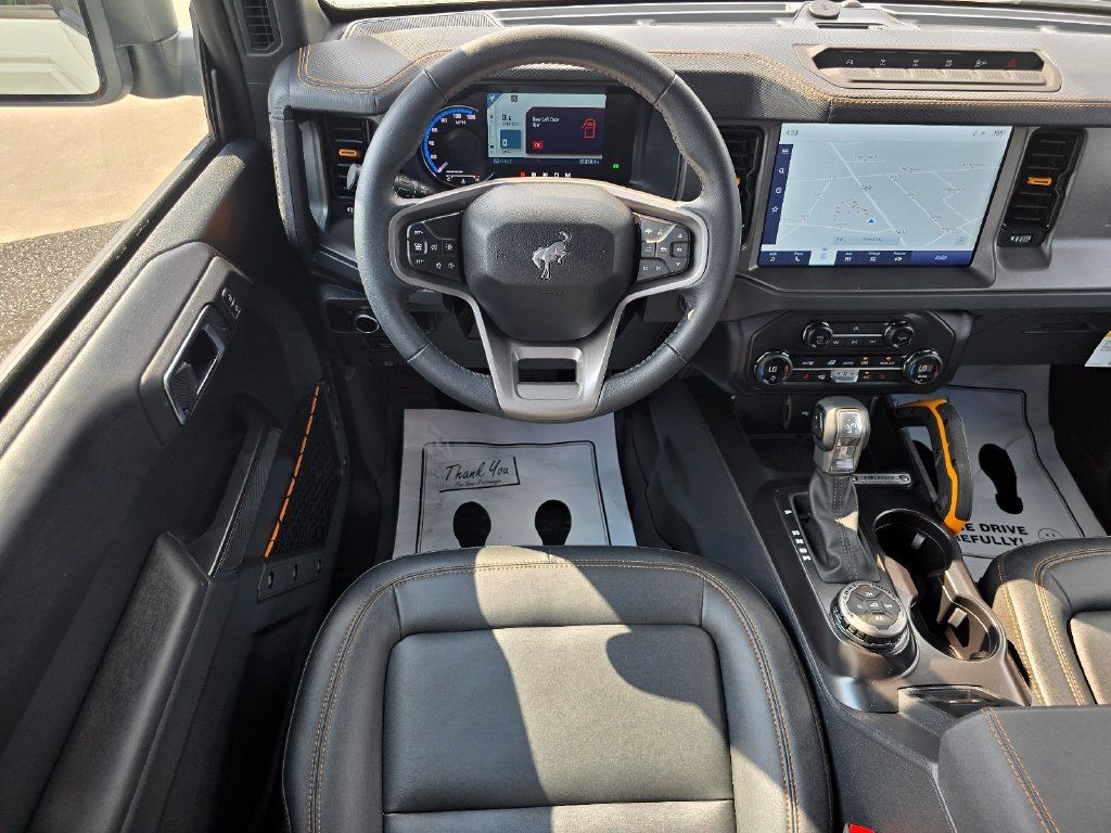 Used 2024 Ford Bronco Badlands AWD/4WD image 13