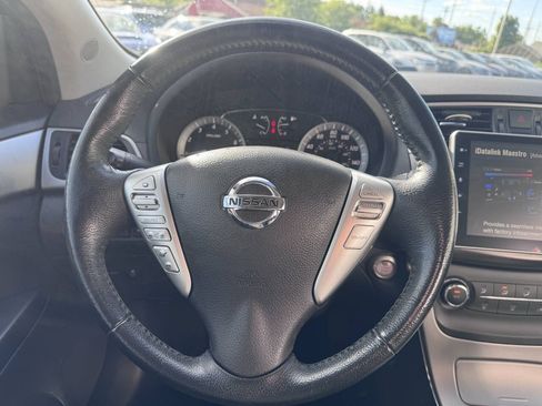 Used 2015 Nissan Sentra SV FWD image 25