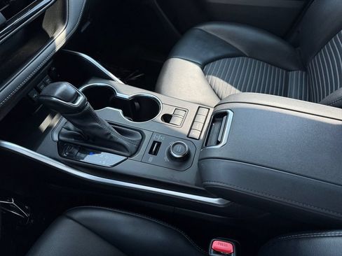 Certified 2021 Toyota Highlander XSE AWD/4WD image 26