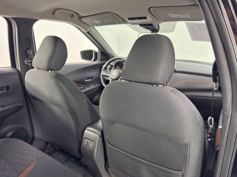 Used 2022 Nissan Kicks SR image 29