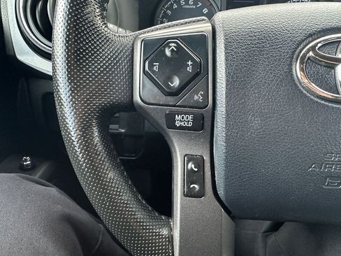 Used 2016 Toyota Tacoma TRD Sport w/ Premium & Technology Package AWD/4WD image 20