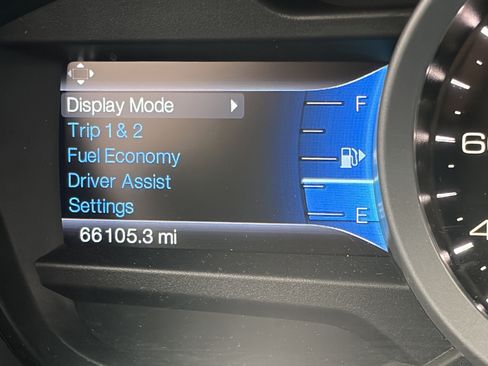 Used 2014 Ford Explorer XLT w/ Equipment Group 201A FWD image 8