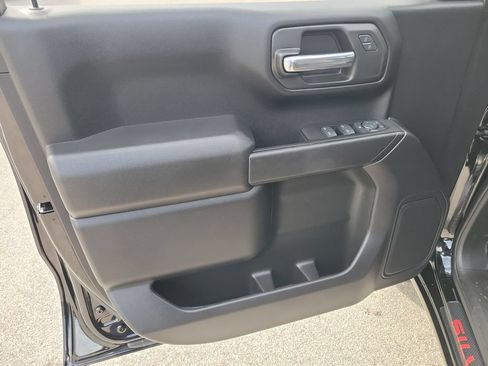 Used 2024 Chevrolet Silverado 1500 Custom AWD/4WD image 18