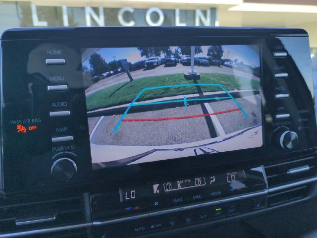 Used 2022 Toyota Sienna XLE FWD image 20