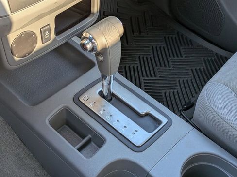 Used 2018 Nissan Frontier S RWD image 11