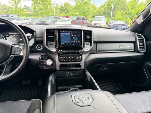 Used 2023 RAM 1500 Laramie AWD/4WD image 18