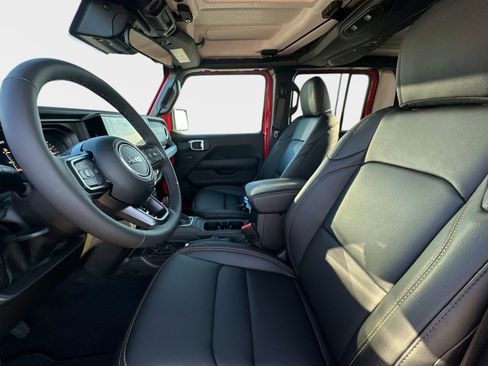 New 2025 Jeep Gladiator Sport image 21