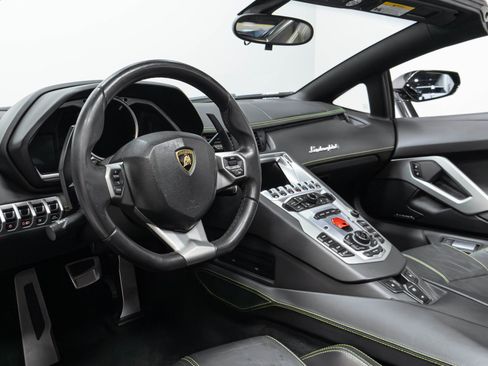 Used 2015 Lamborghini Aventador LP 700-4 AWD/4WD image 7