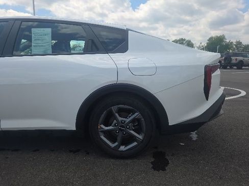 Used 2025 Kia K4 FWD image 11
