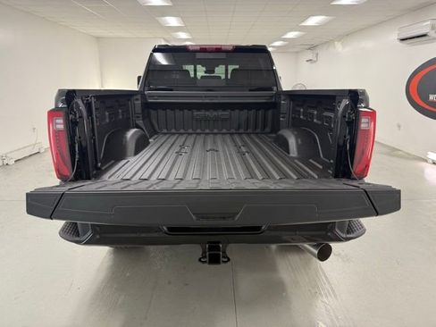 New 2025 GMC Sierra 2500 Denali w/ Denali Reserve Package image 9