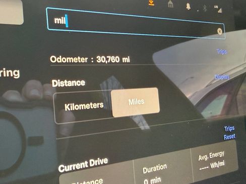 Used 2021 Tesla Model S Plaid image 24