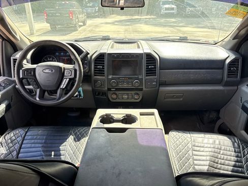 Used 2017 Ford F250 XL w/ STX Appearance Package image 8