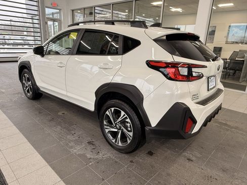 Used 2024 Subaru Crosstrek 2.0i Premium w/ Popular Package #4 image 7