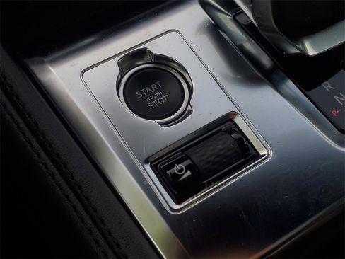 Used 2021 Jaguar F-PACE S image 20