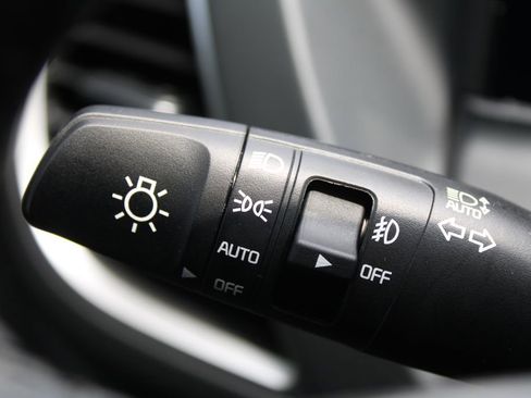 New 2026 Kia Seltos EX FWD image 25