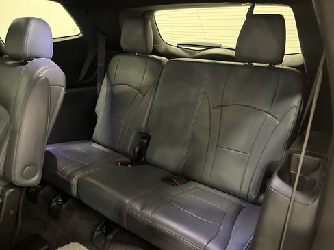 Certified 2022 Buick Enclave Premium AWD/4WD image 38