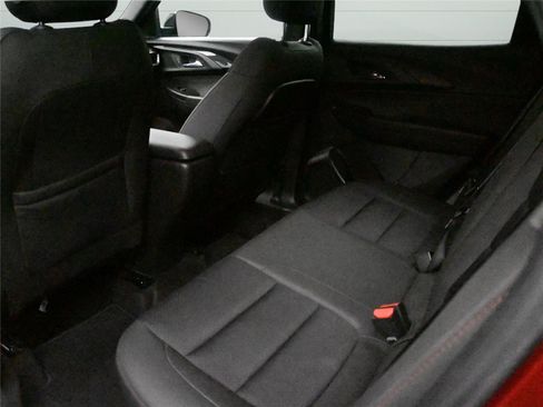 Used 2022 Chevrolet TrailBlazer RS image 12