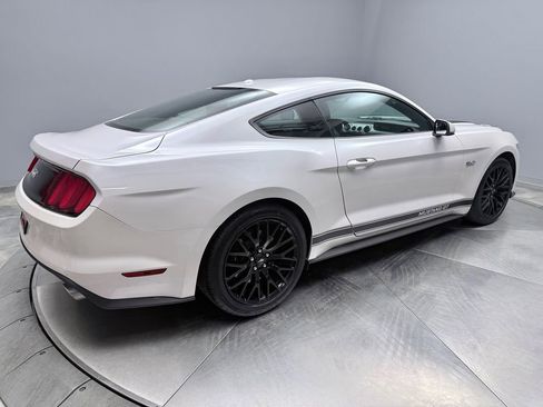 Used 2017 Ford Mustang GT Premium w/ GT Performance Package RWD image 5