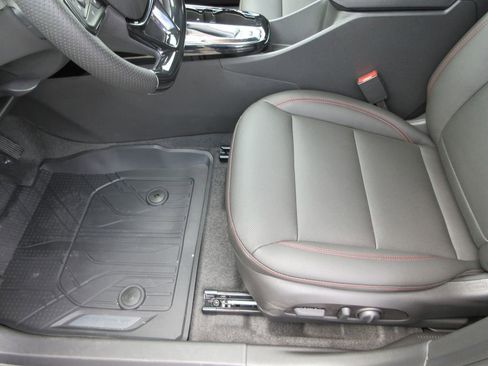 New 2026 Chevrolet Trax RS image 21