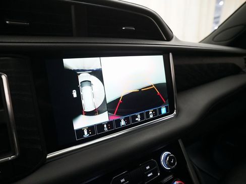 Used 2022 GMC Yukon XL Denali image 21