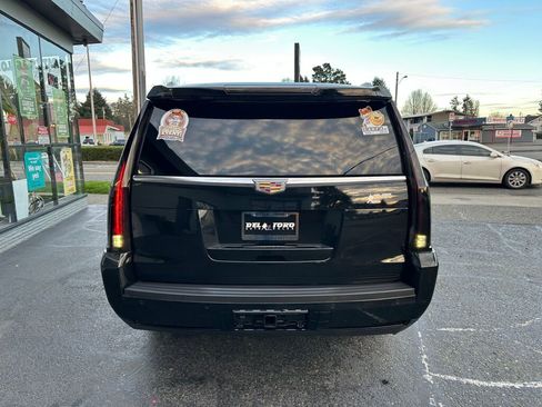 Used 2015 Cadillac Escalade ESV Luxury AWD/4WD image 7