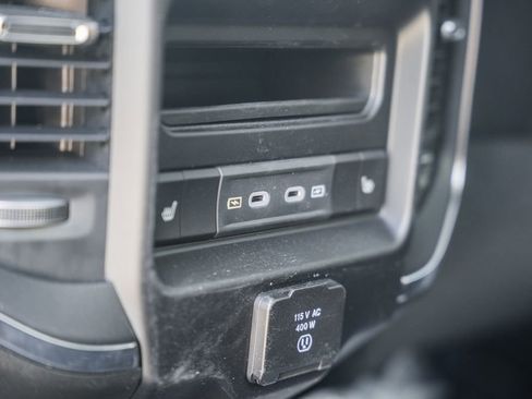 New 2026 RAM 2500 Laramie AWD/4WD image 40
