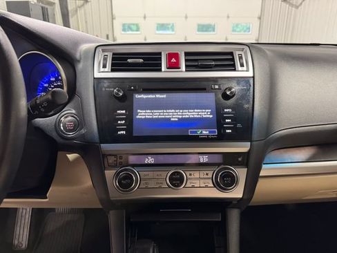 Used 2017 Subaru Outback 2.5i Limited AWD/4WD image 14