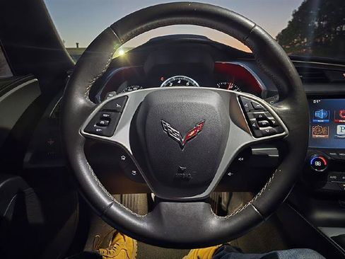 Used 2014 Chevrolet Corvette Stingray Coupe image 18