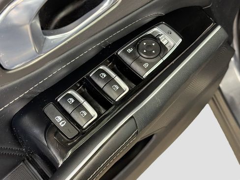 Used 2023 Kia Sorento SX AWD/4WD image 19