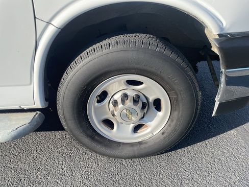 Used 2024 Chevrolet Express 2500 w/ Driver Convenience Package image 16