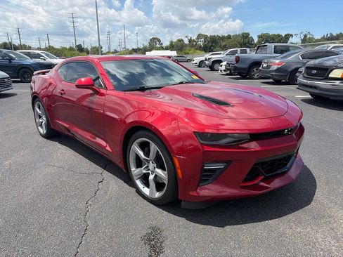 Used 2018 Chevrolet Camaro SS RWD image 1