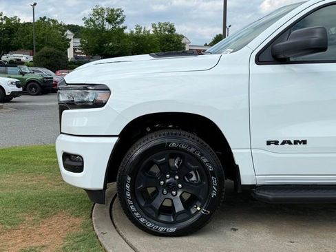 New 2026 RAM 1500 Express AWD/4WD image 12