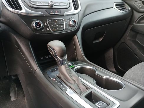 Certified 2023 Chevrolet Equinox LT AWD/4WD image 16